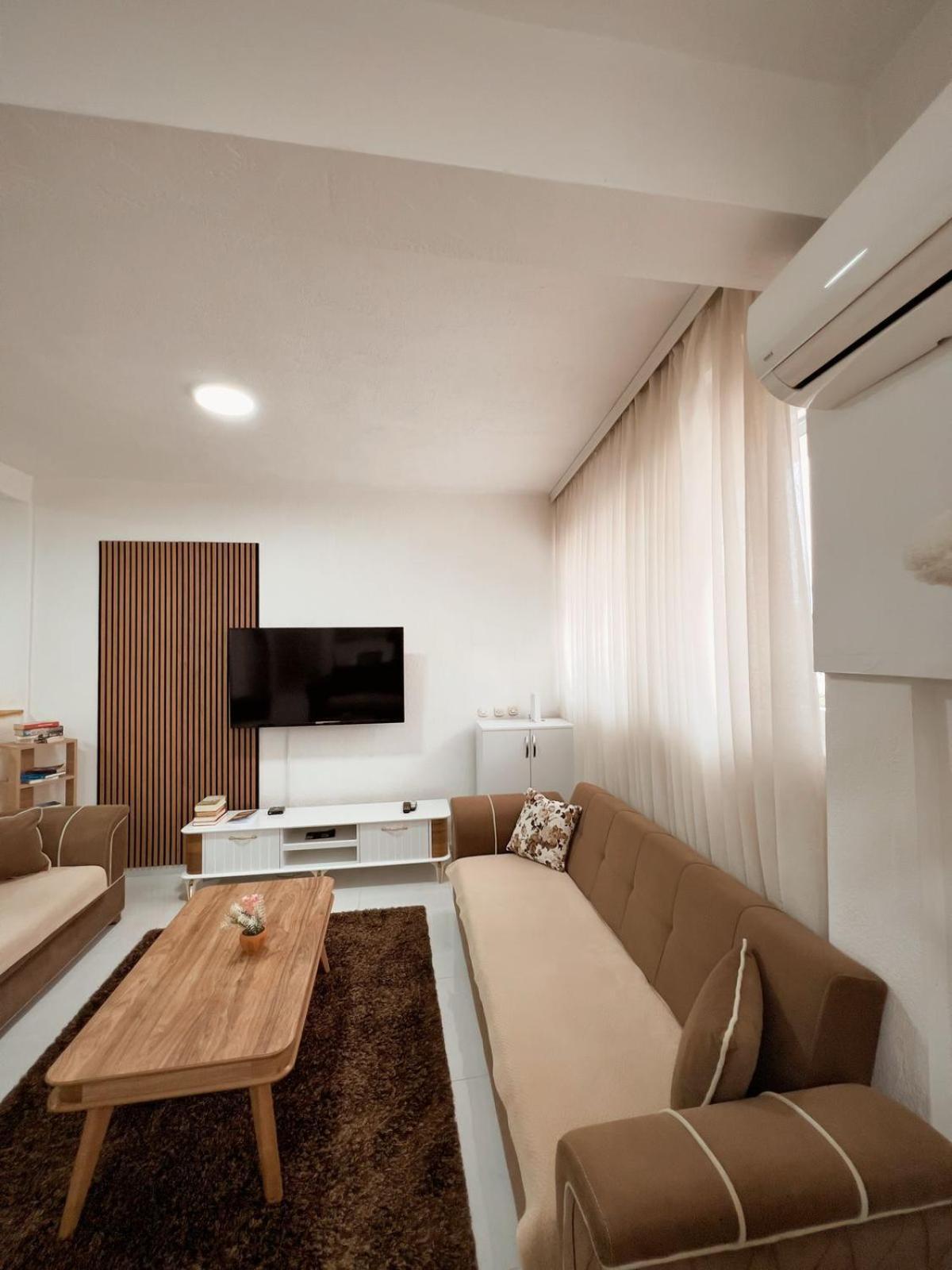 Cozy Corner Apartment Gjakova Ngoại thất bức ảnh